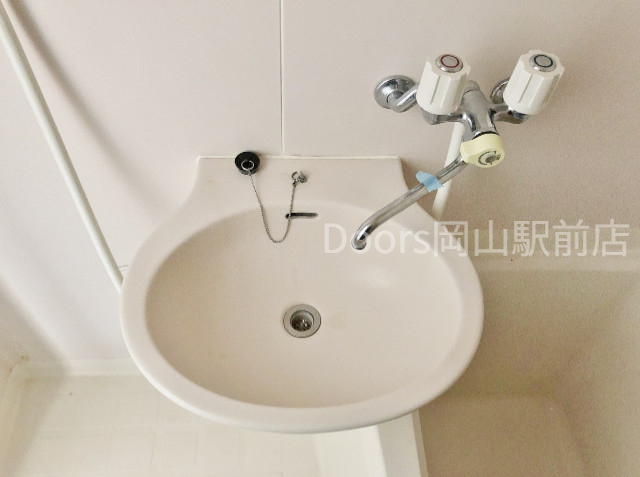 洗面設備　他のお部屋の写真です