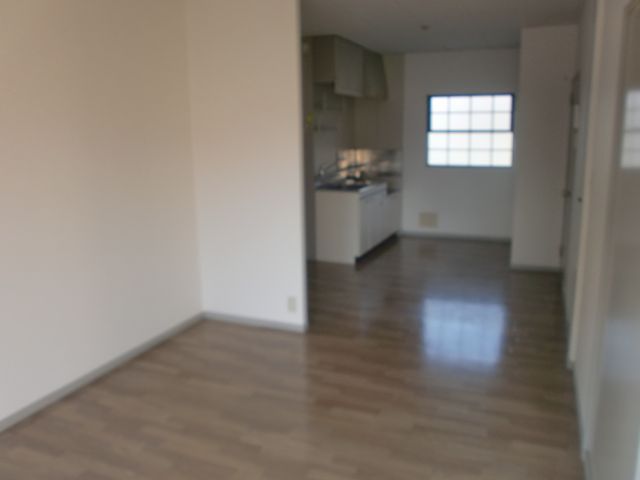 居室・リビング　広々としたリビングダイニング