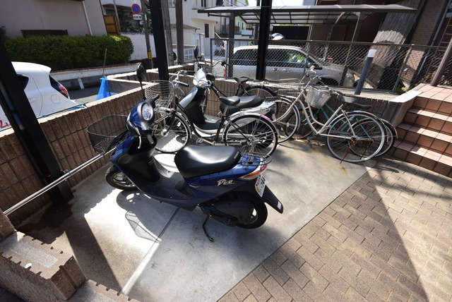 エントランス　駐輪場