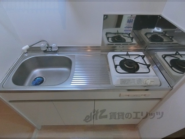 キッチン　キレイなキッチン台です