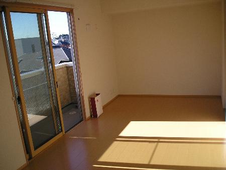 居室・リビング　※同物件、別部屋になります。