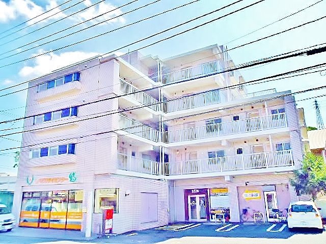 横浜市金沢区大道のマンションの建物外観