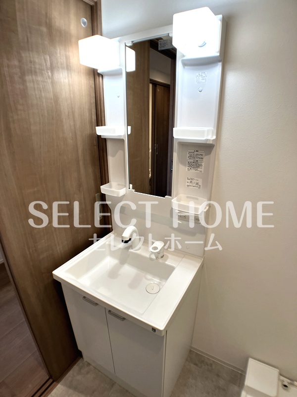 洗面設備　朝の身支度には欠かせない独立洗面化粧台