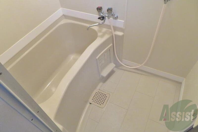 バス・シャワールーム　お風呂は洗い場、浴槽ともに広々な感じでしたー。