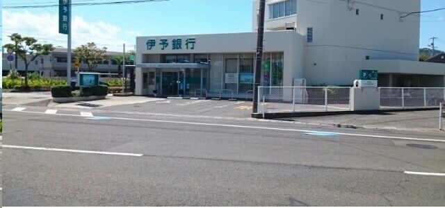 【高松市上福岡町のマンションの銀行】