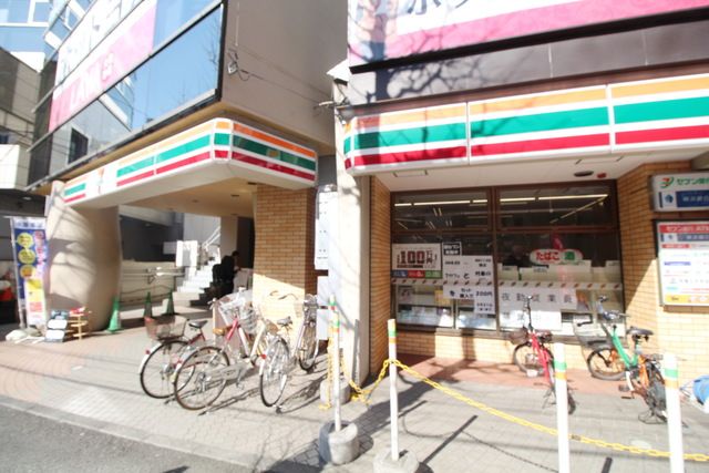 【横浜市青葉区青葉台のマンションのコンビニ】