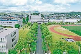 【福山市御幸町大字上岩成のアパートの大学・短大】