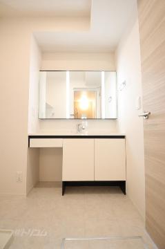 洗面設備　洗髪洗面化粧台