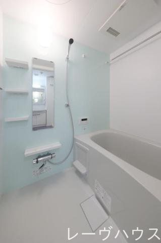 バス・シャワールーム　洗面