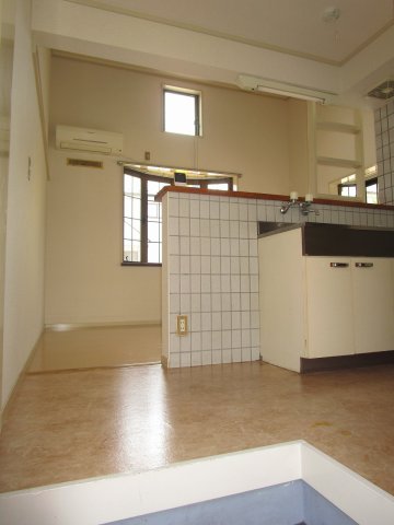 玄関　収納もある玄関です