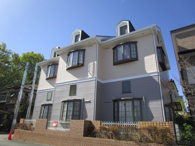 建物外観　閑静な住宅街で南向きの好立地です♪