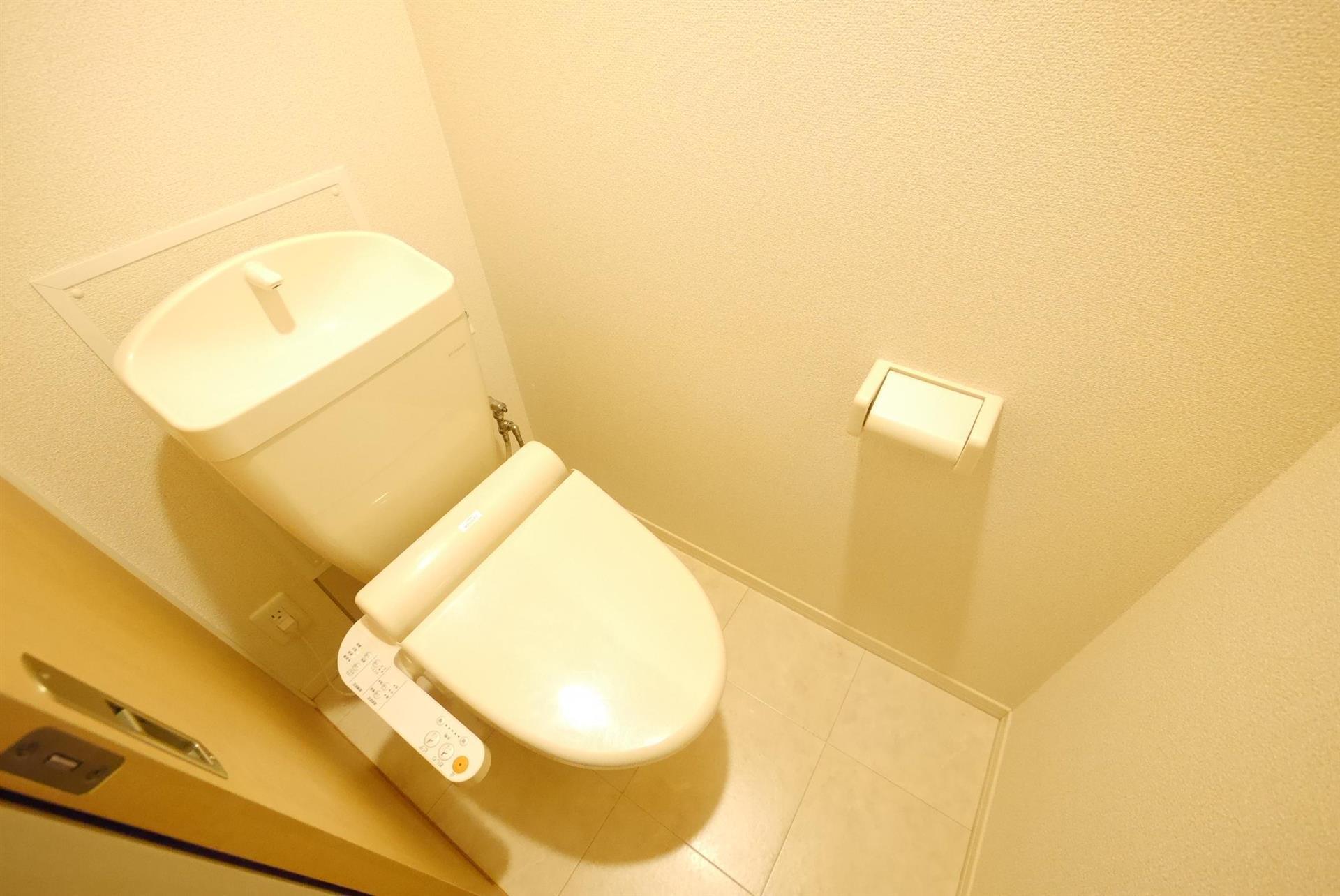 トイレ　同タイプ反転