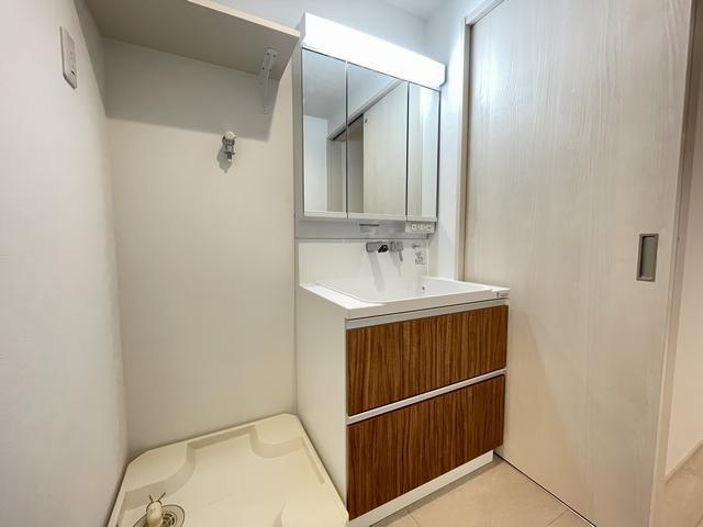 洗面設備　シャンプードレッサー