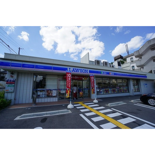 コンビニ　ローソン千里山西一丁目店（コンビニ）まで107m