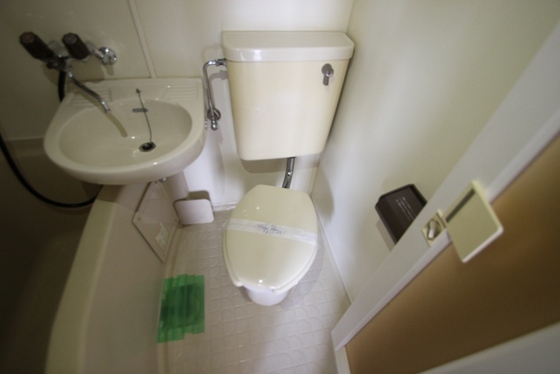 トイレ　※別部屋の写真です