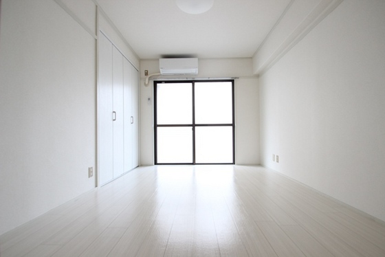 居室・リビング　※別部屋の写真です