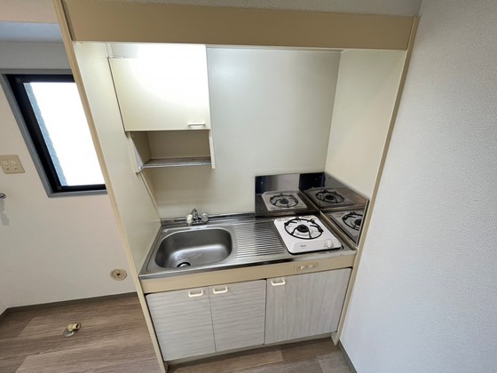 キッチン　※別室の写真を使用しております※