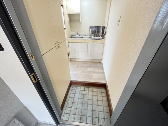 玄関　※別室の写真を使用しております※