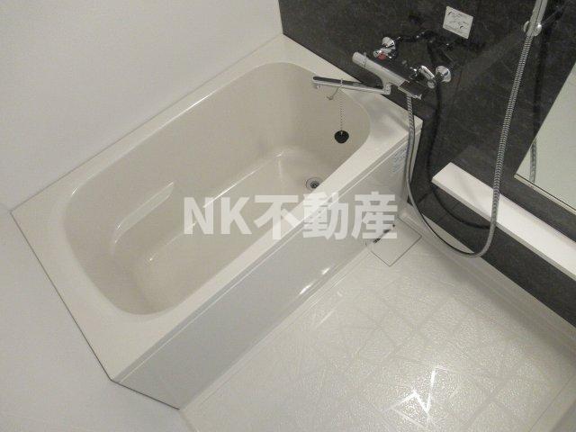 バス・シャワールーム　お風呂で日々の疲れを落としましょう