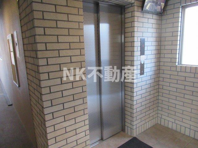 その他　エレベーター付き