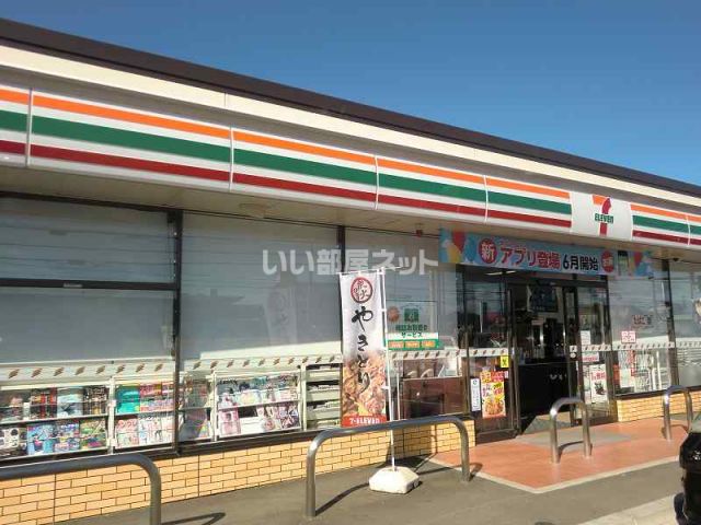 コンビニ　セブンイレブン美濃加茂加茂野町西店（コンビニ）まで64m