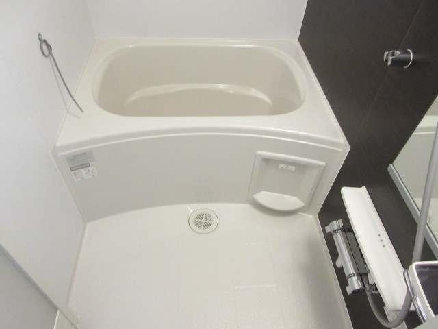 バス・シャワールーム　キレイな浴室ですよ