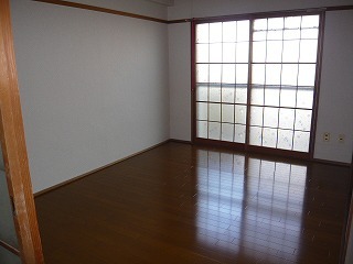 居室・リビング　明るい室内