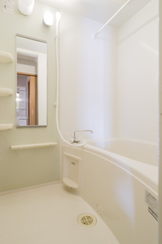 バス・シャワールーム　図面と現状に相違がある場合には現状を優先