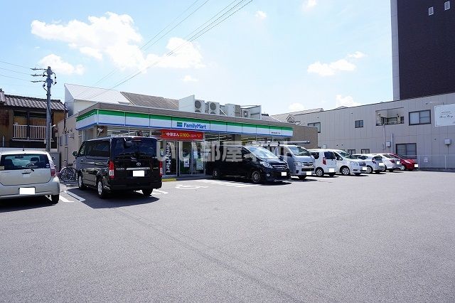 コンビニ　ファミリーマート 瑞穂弥富通四丁目店（コンビニ）まで1229m