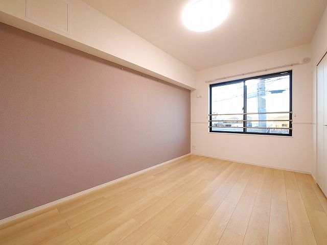 その他部屋・スペース　使い勝手のいい寝室です