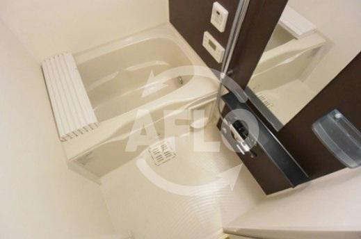 バス・シャワールーム　プレサンス堺筋本町駅前　浴室