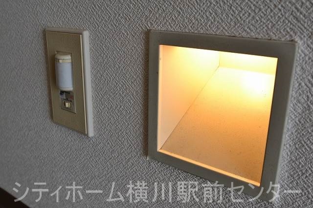 その他　オシャレな足元灯