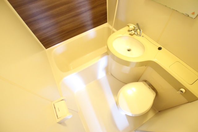 バス・シャワールーム　※別室の参考写真の為、現況優先です。