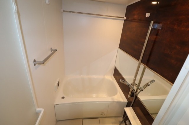 バス・シャワールーム　浴室