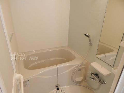 バス・シャワールーム　乾燥機能付きバス