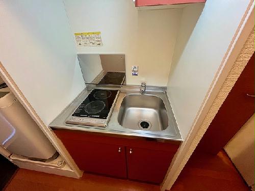 キッチン　設備・仕様は号室により異なる為、現状を優先いたします。