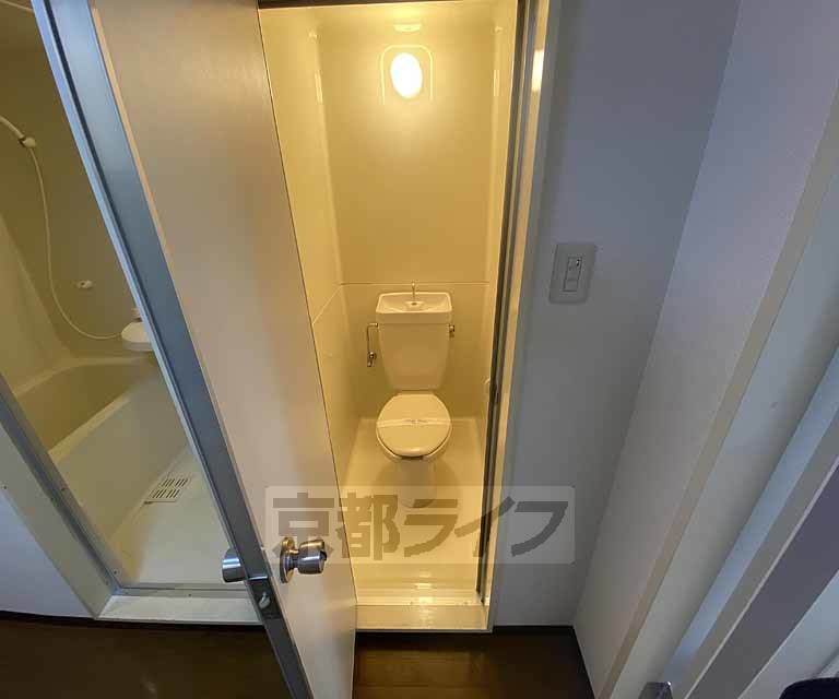 トイレ　シンプルなトイレです。