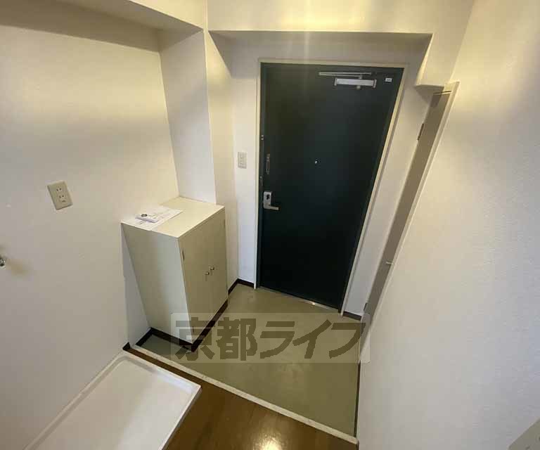 玄関　シューズＢＯＸ付きの玄関です。