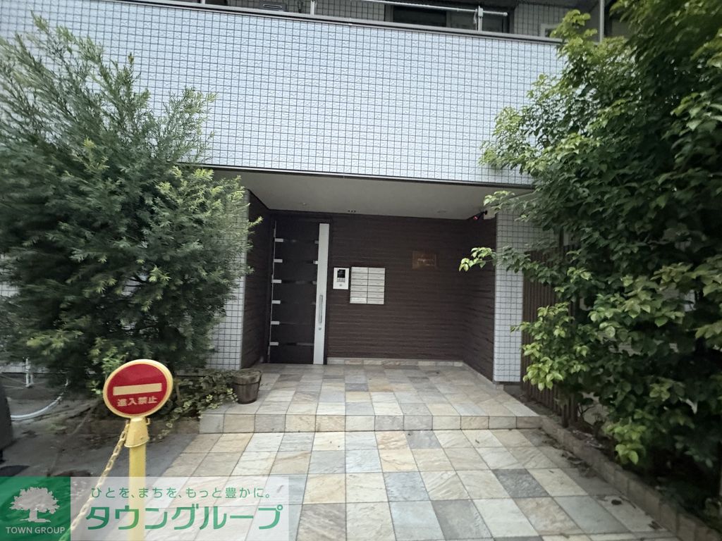 エントランス　エントランス