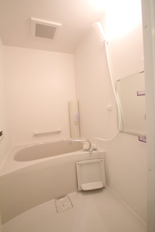 バス・シャワールーム　追い焚き付です