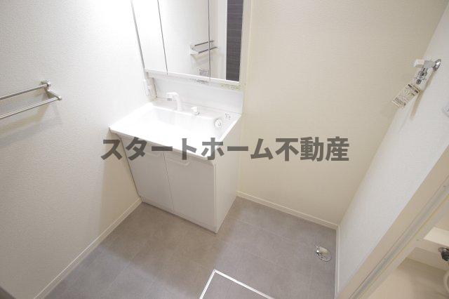 洗面設備　脱衣スペースもあります