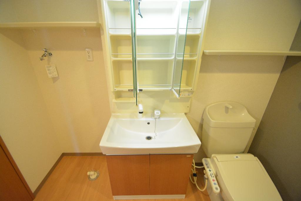 洗面設備　洗髪洗面化粧台