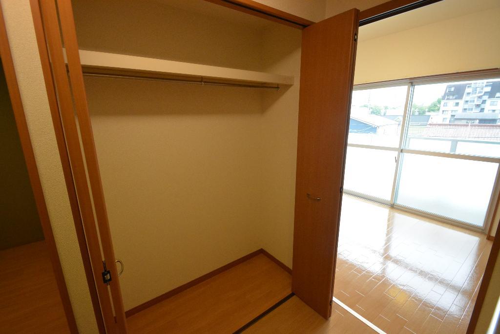 収納　クローゼット
