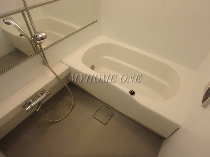 バス・シャワールーム　追焚バス