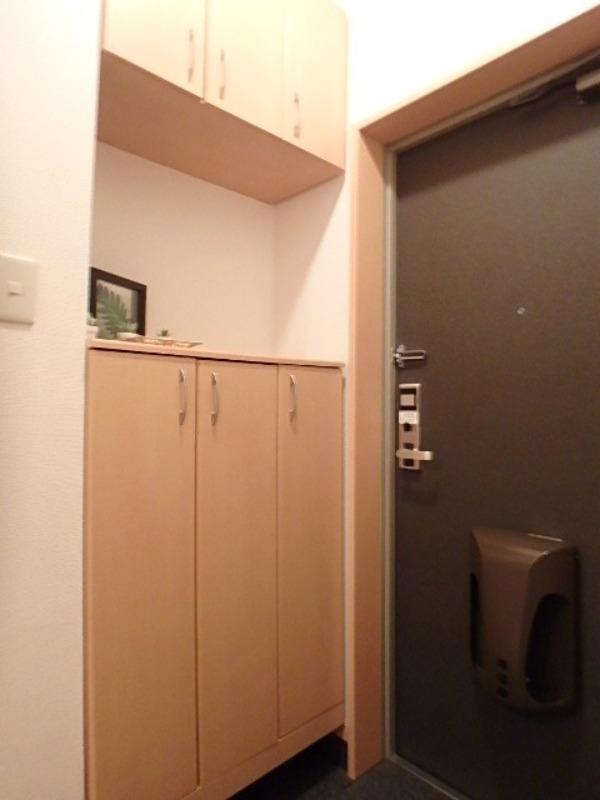 玄関　図面と現状に相違がある場合には現状を優先