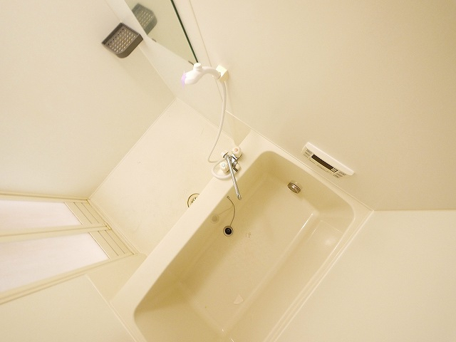 バス・シャワールーム　ゆったり過ごせるお風呂です