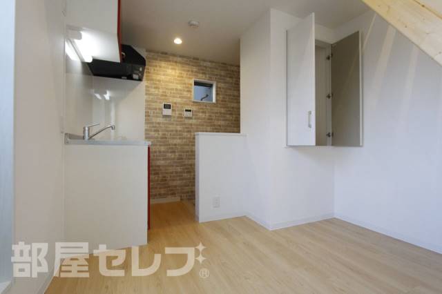 居室・リビング　※Ｄ号室の写真です。