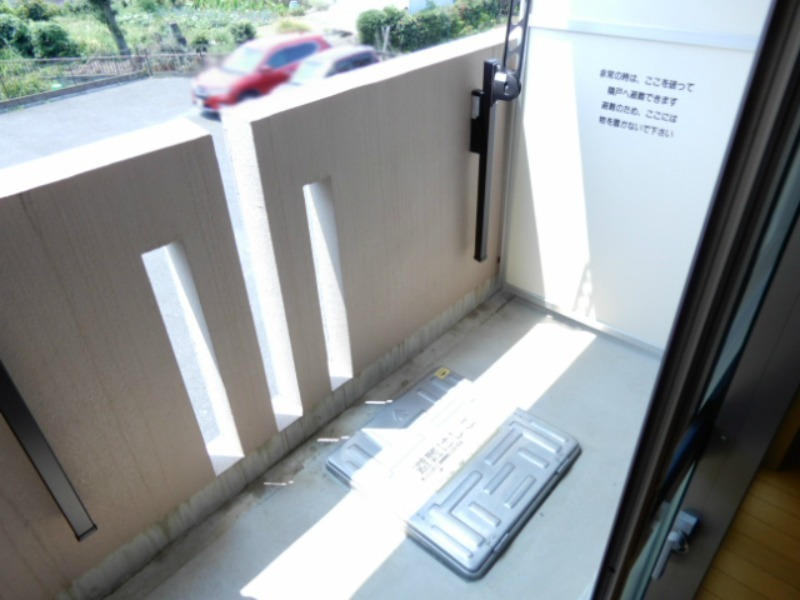 バルコニー　図面と現状に相違がある場合には現状を優先