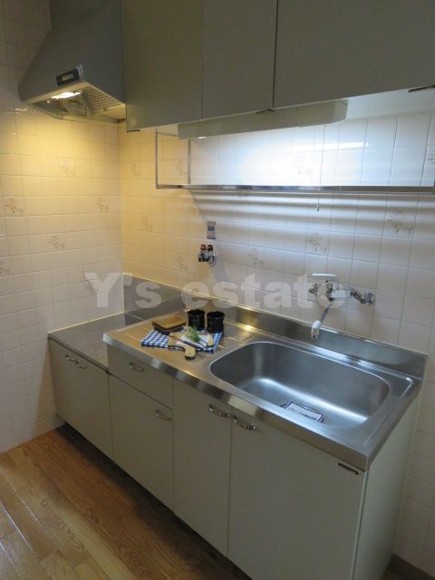 キッチン　写真の反転です。