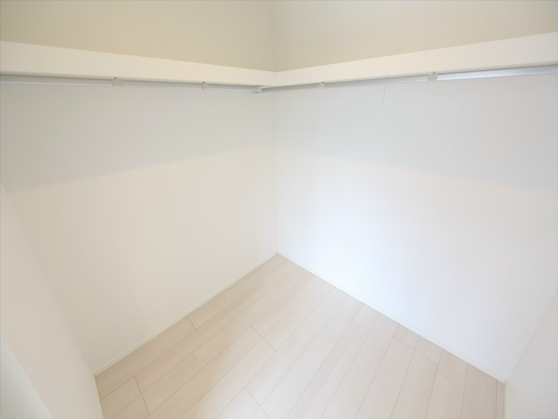 収納　ウォークインクローゼット付（収納充実してます）